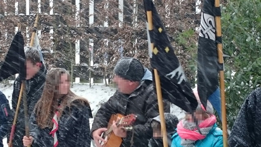 Abschlusskreis mit Gitarre