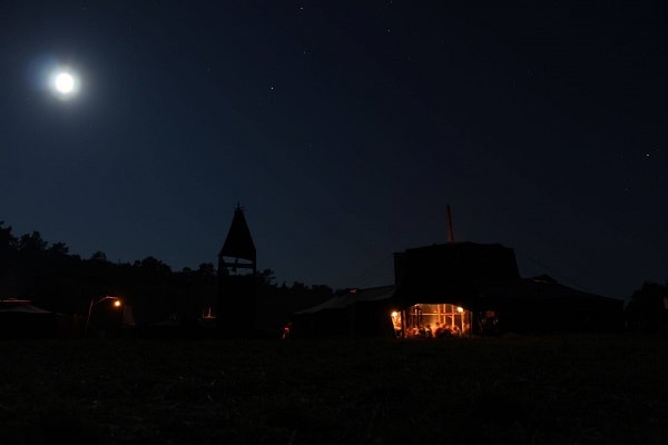 Das Bundeslager bei Nacht